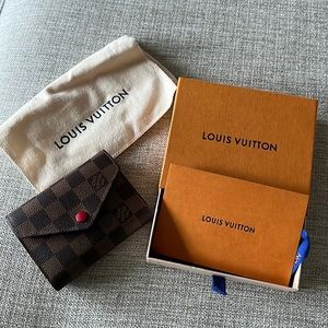 Like New Louis Vuitton Victorine Wallet